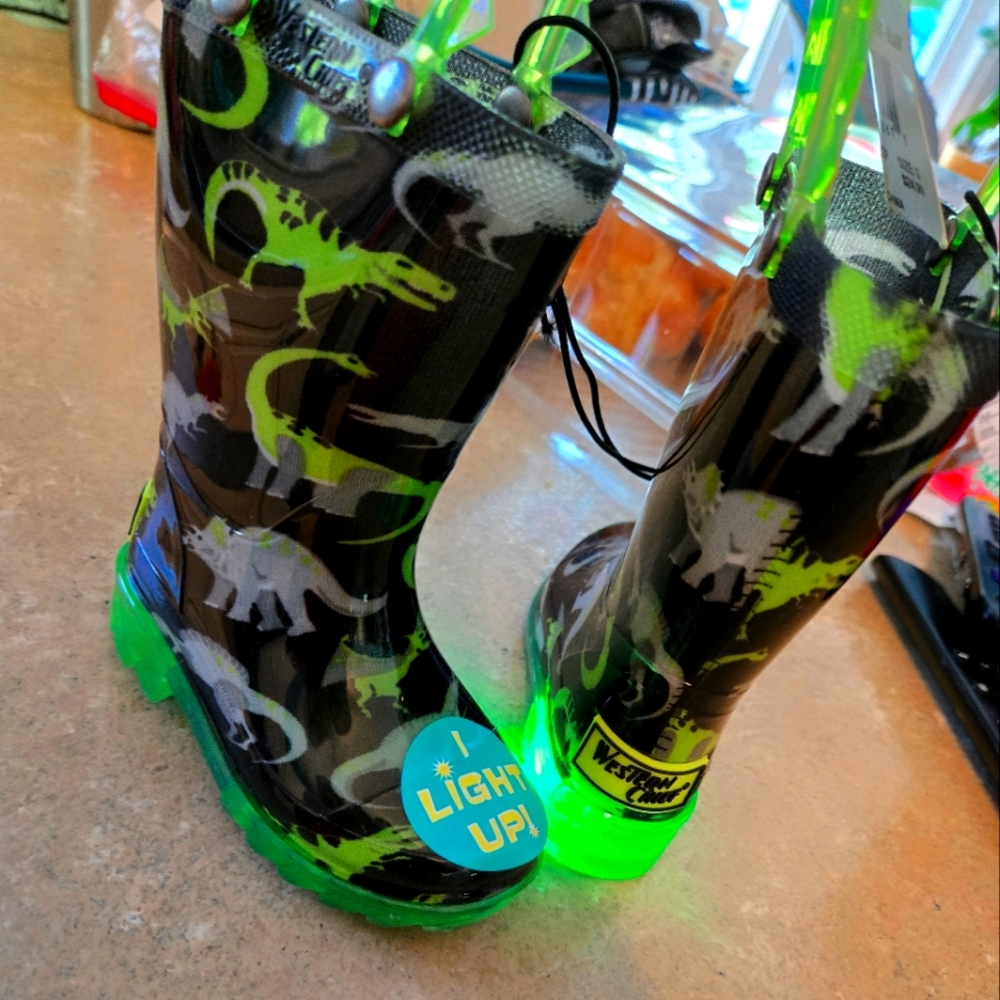 🌧 Western Chief Size 5 Toddler Boys Black Dino 🦖 LIGHT-UP Rain Boots, NWT